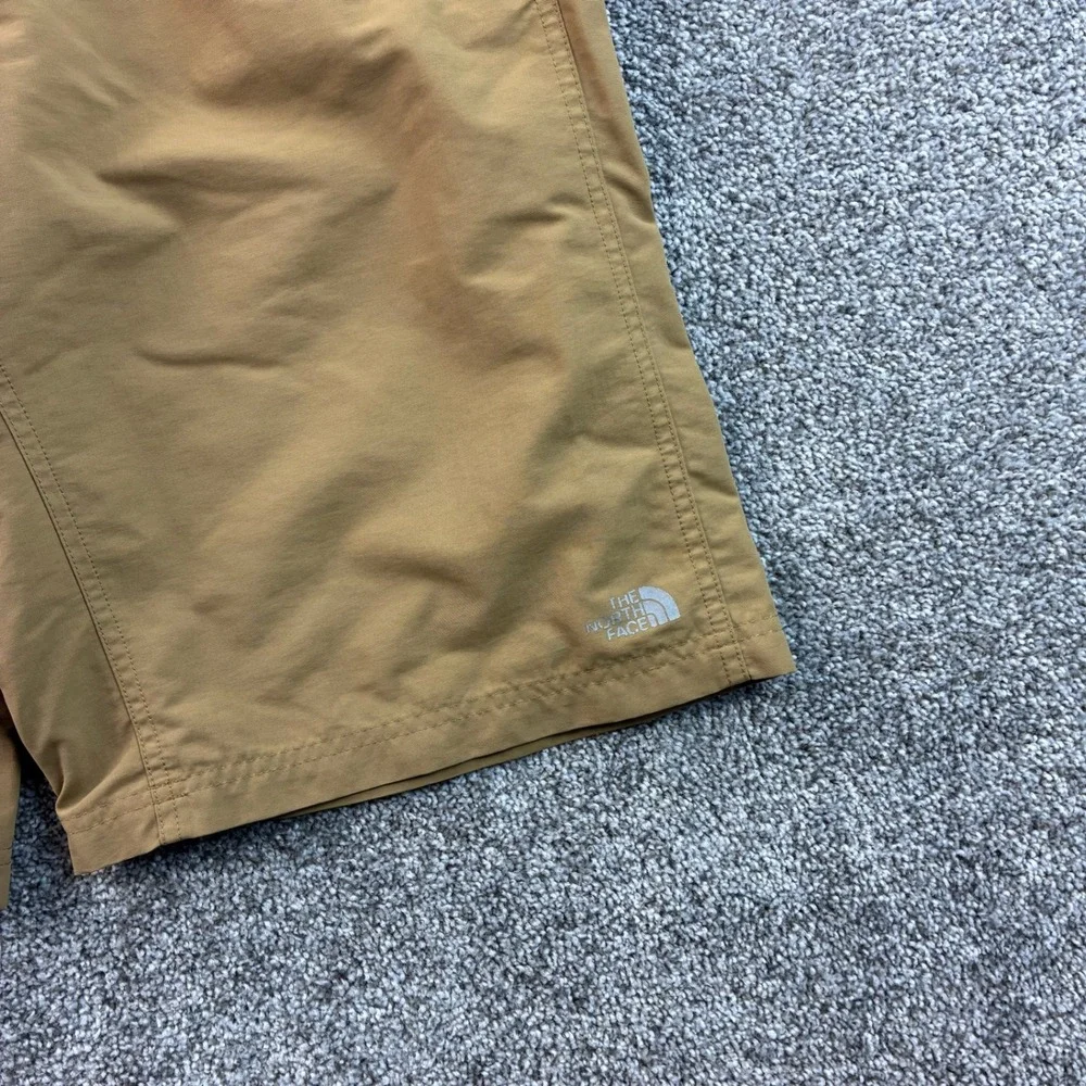 The North Face Cargo Shorts Mens XL Brown Nylon Hiking Outdoor Trail